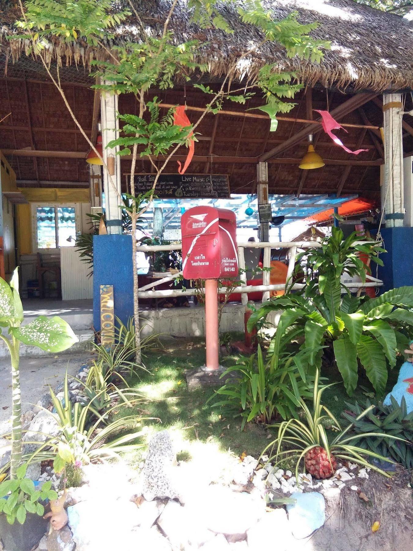 I Talay Beach Bar & Cottage Taling Ngam Екстериор снимка