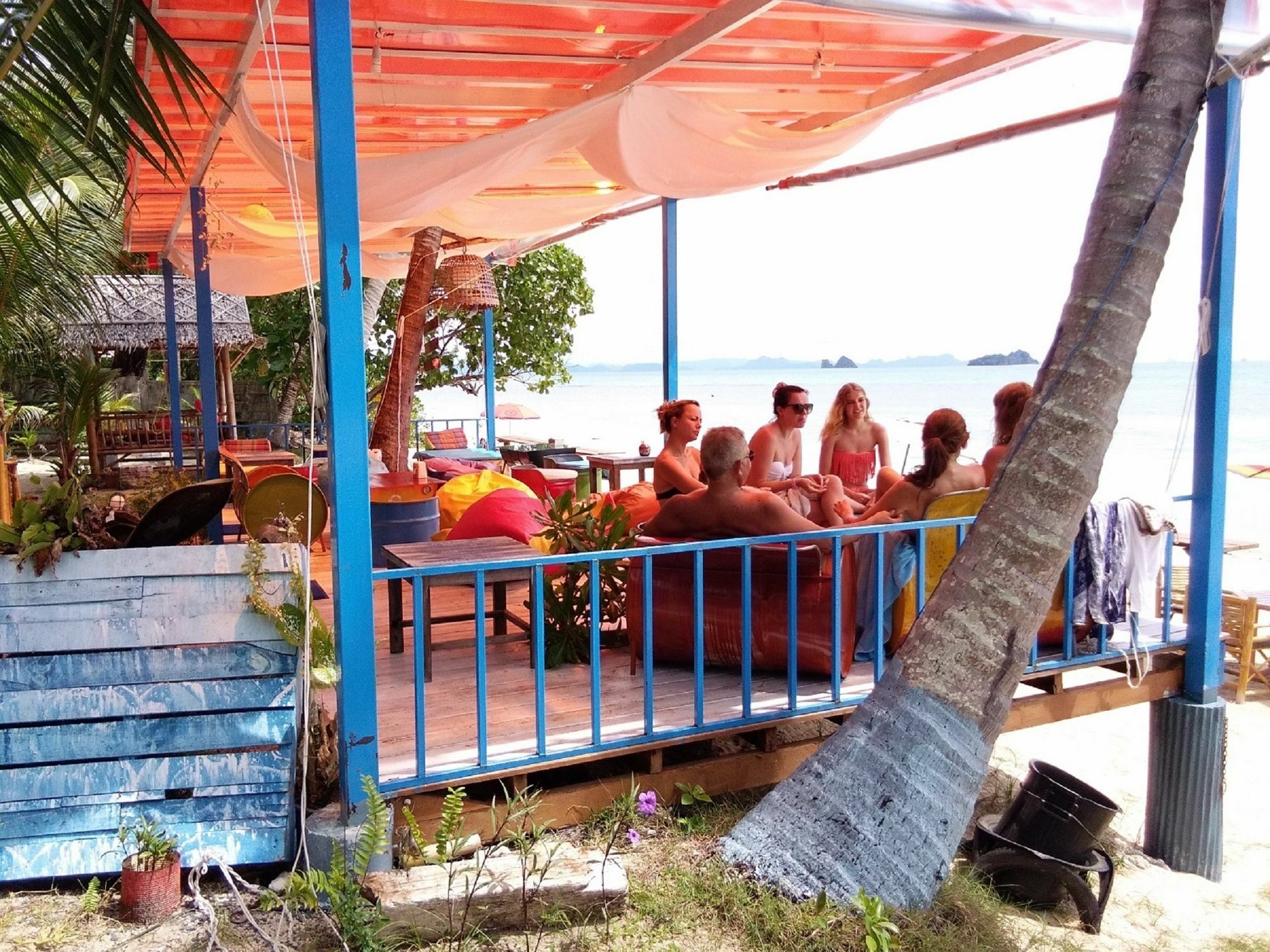 I Talay Beach Bar & Cottage Taling Ngam Екстериор снимка